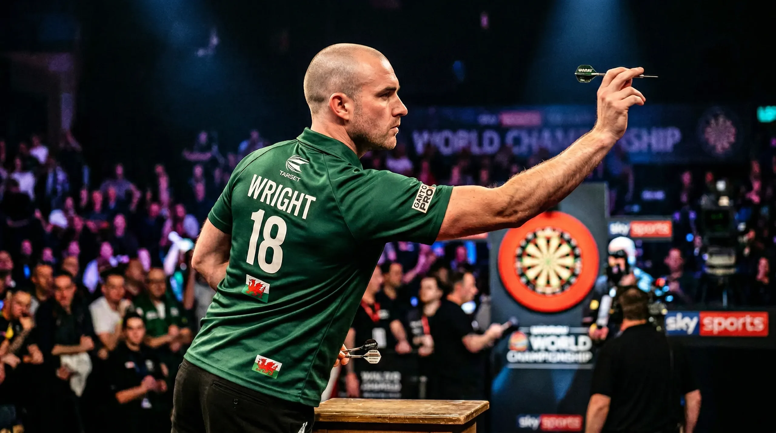 Michael van Gerwen gooit dartpijl met kenmerkende concentratie