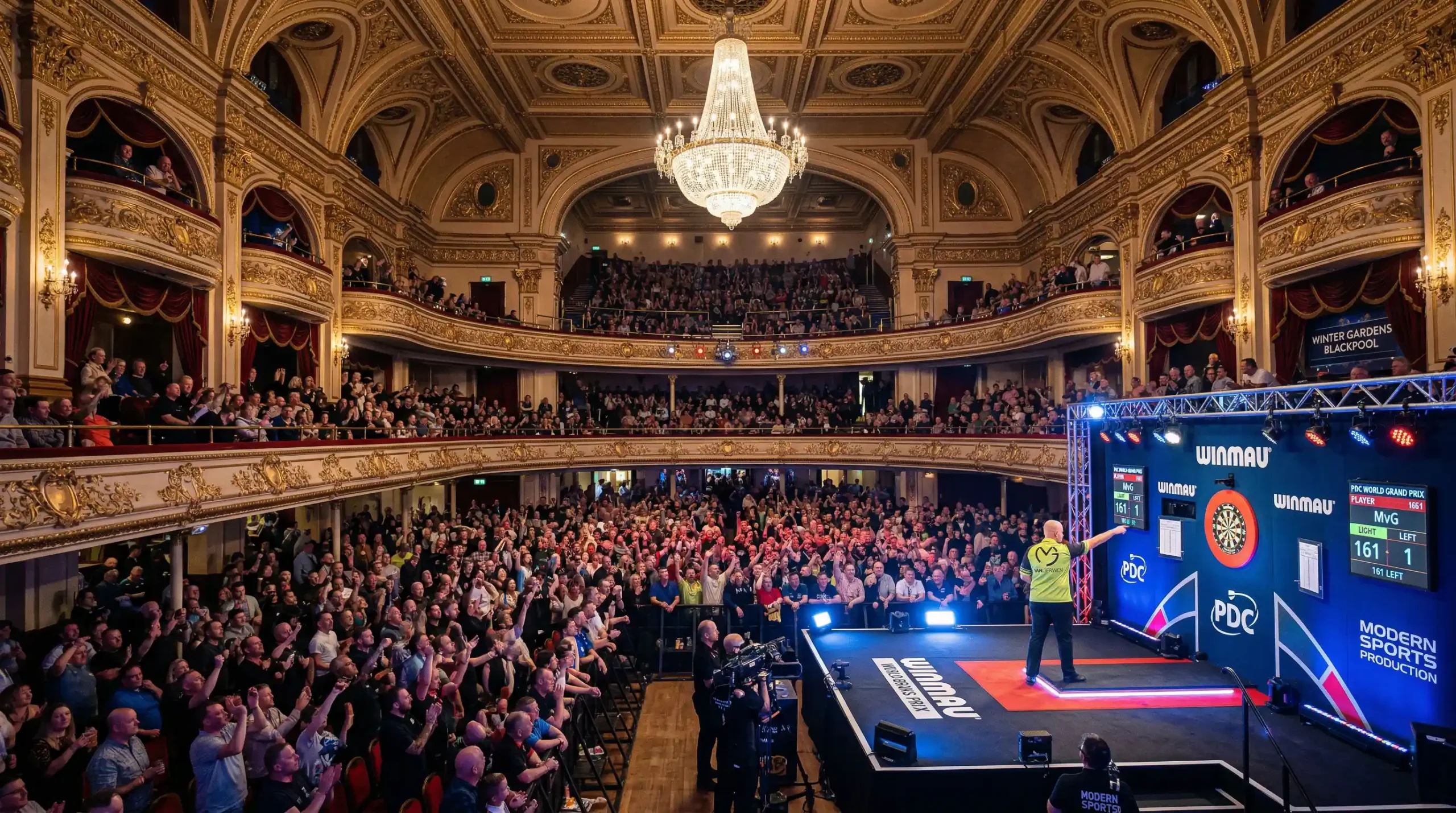 World Matchplay Darts in Winter Gardens Blackpool met feestelijk publiek